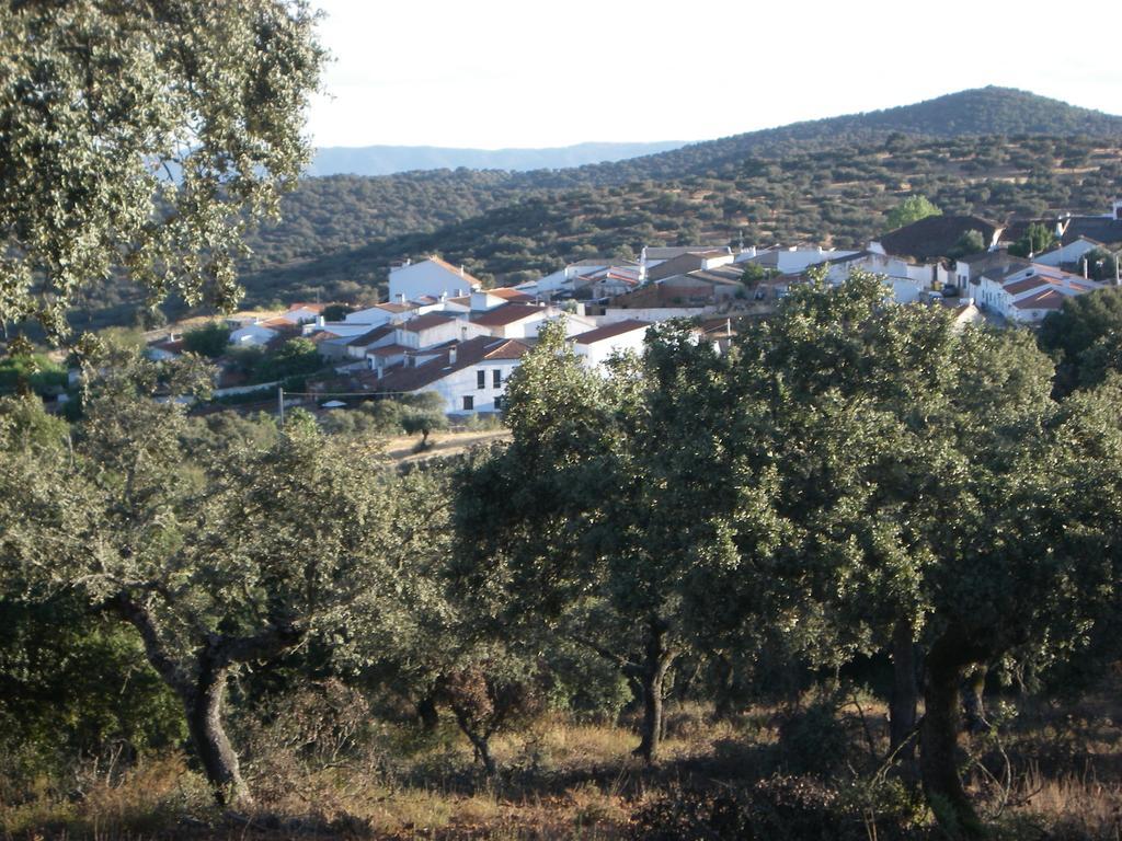 Casa Rural El Trillo Casa de hóspedes El Alcornocal Exterior foto